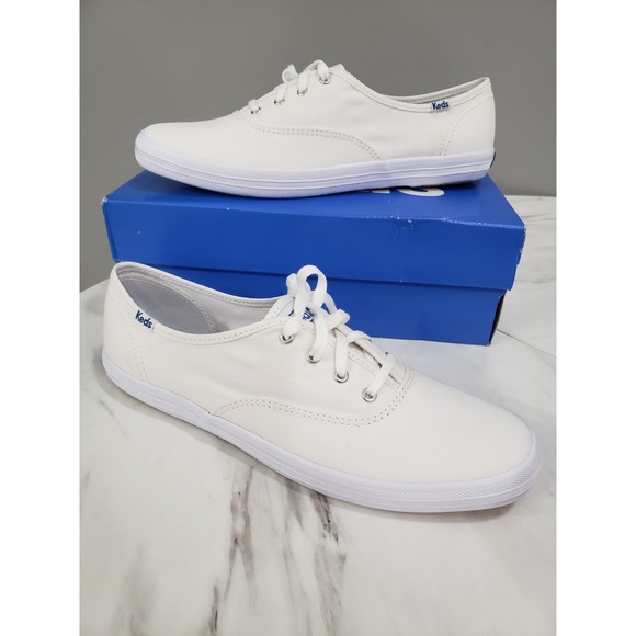 NEW SIZE 9 Keds Champion Cotton Sneakers Solid White Lace Up - Picture 1 of 7
